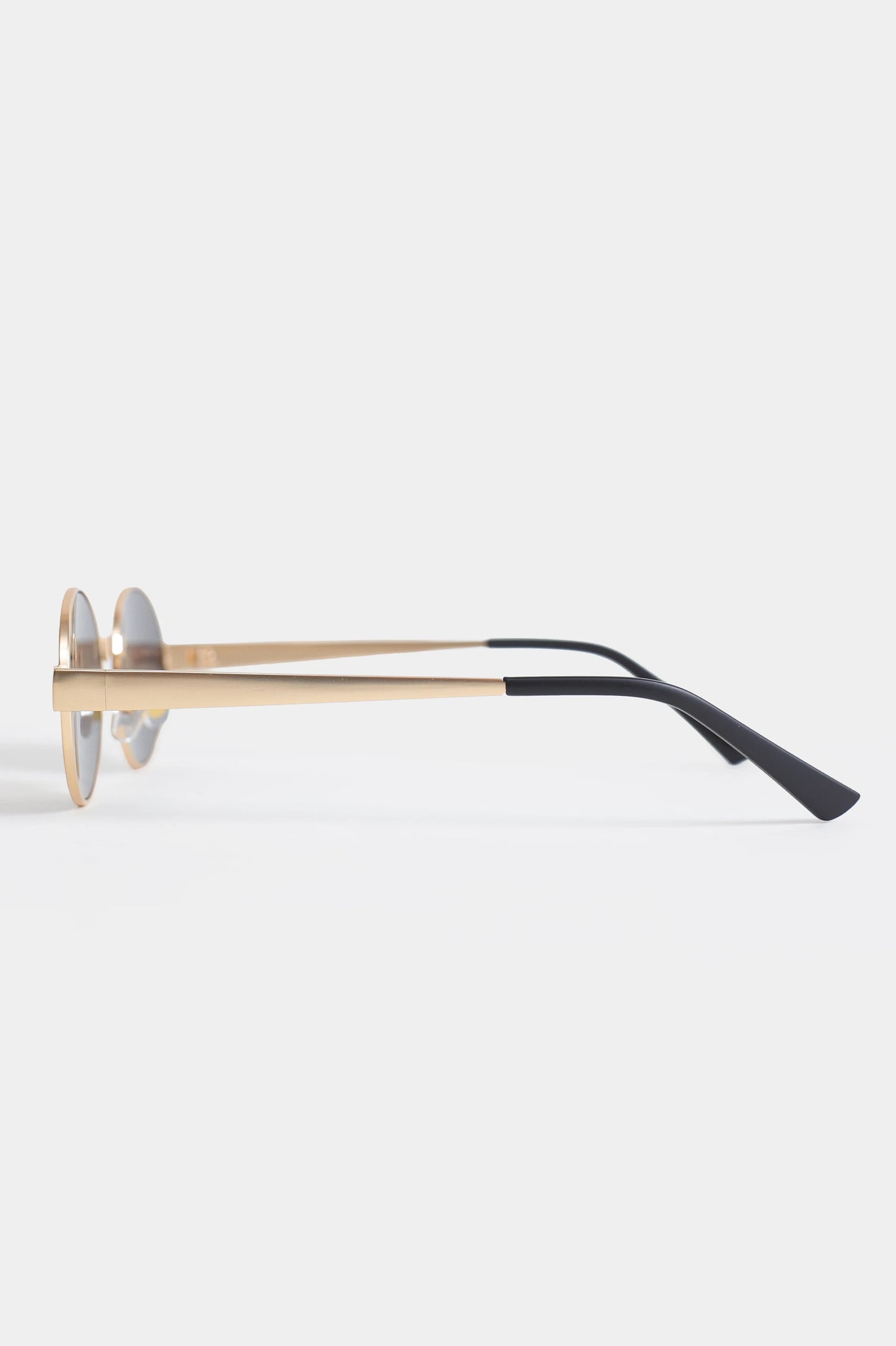 Oval Sunglasses With Metal Frame - Cougar Clothing