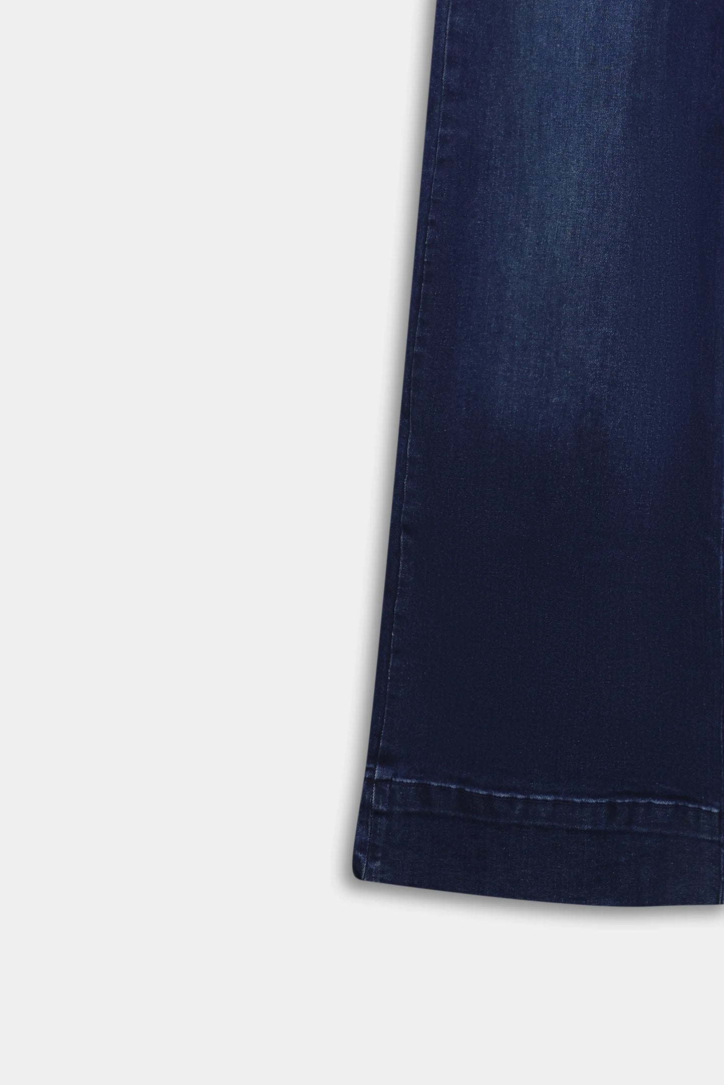 Front Patch-Pocket Jeans - Cougar Clothing