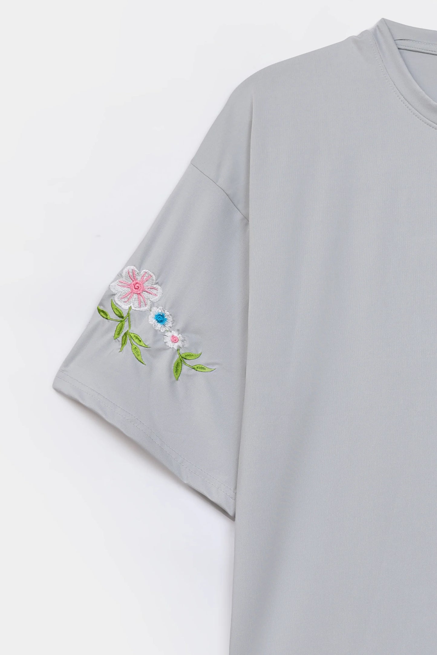 Oversized Embroidered T-Shirt - Cougar Clothing
