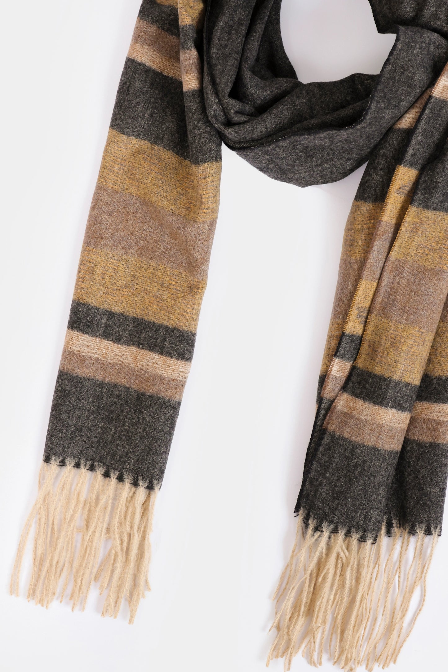 Knitted Shawl - Cougar Clothing