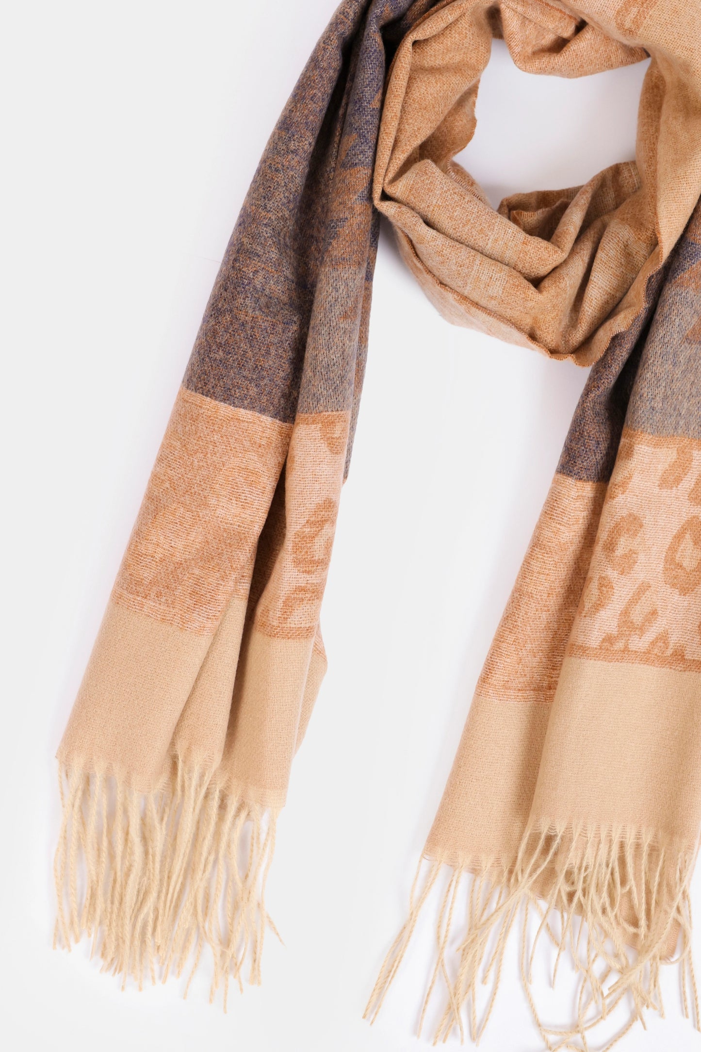 Contrast Pattern Shawl - Cougar Clothing