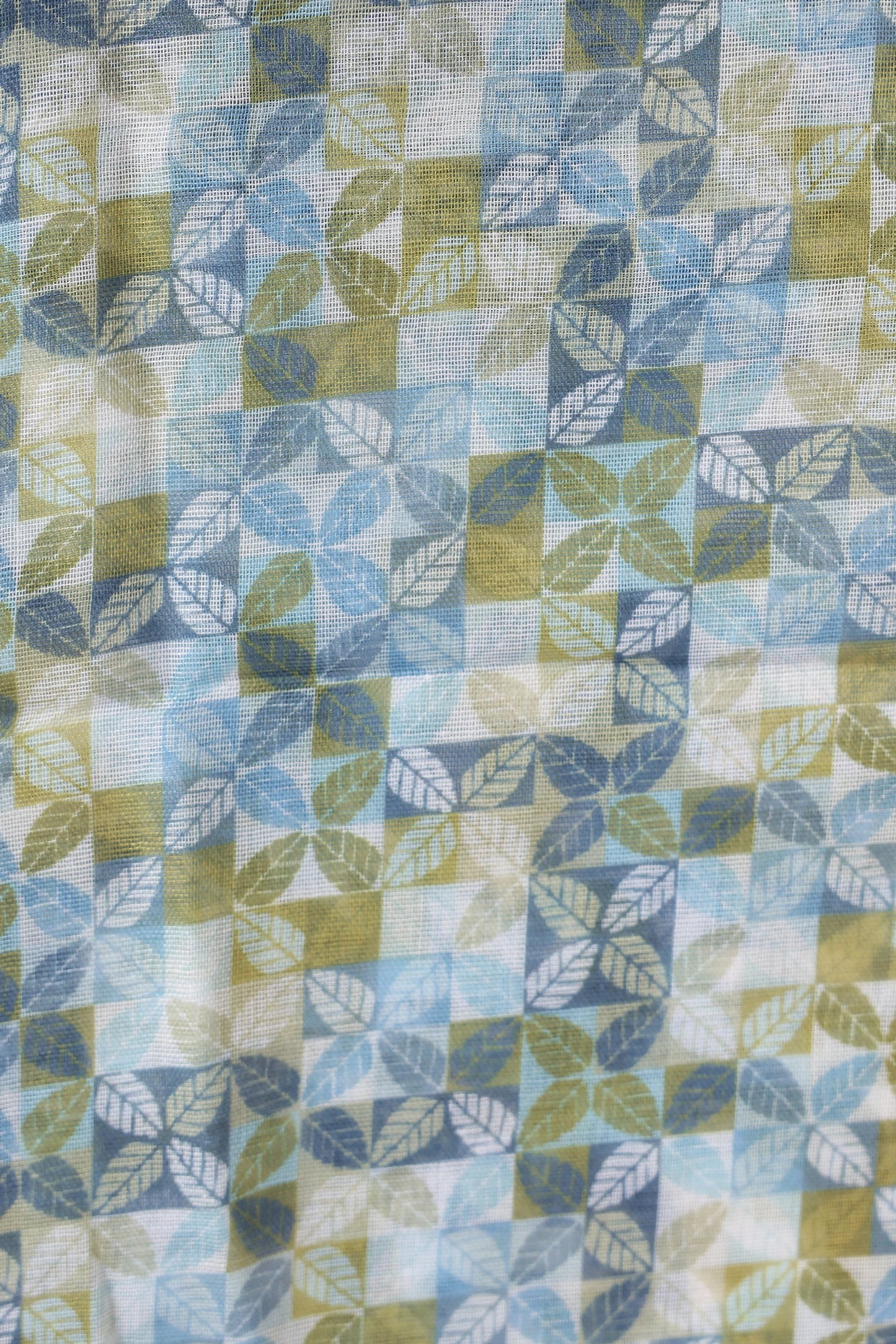 Geometric Leaf Pattern Scarf - Cougar Clothing
