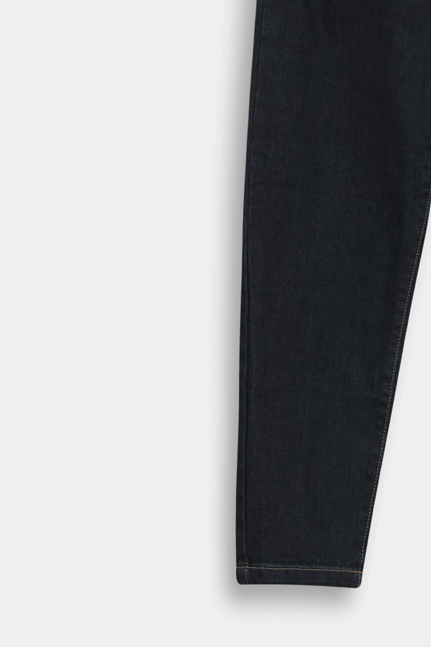 Balloon-Fit Jeans - Cougar Clothing