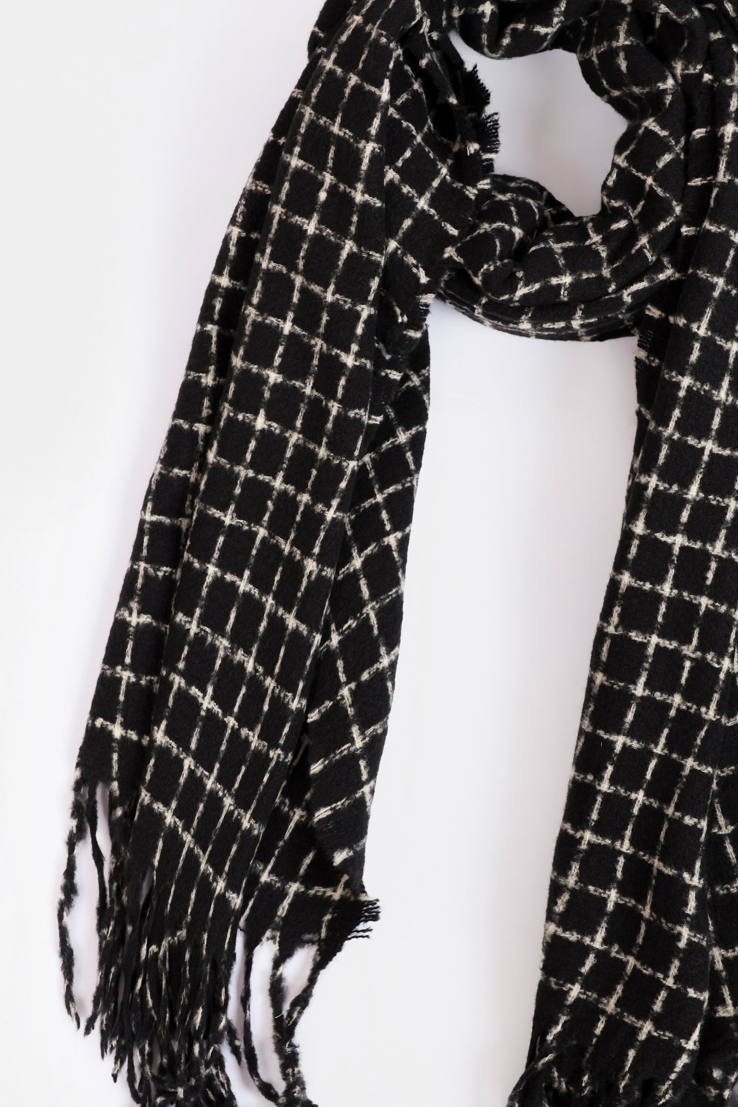 Checkered Shawl - Cougar Clothing