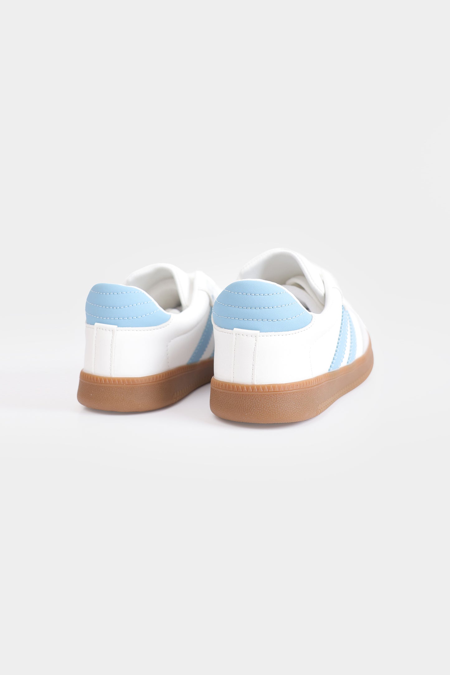 Color Block Sneakers - Cougar Clothing