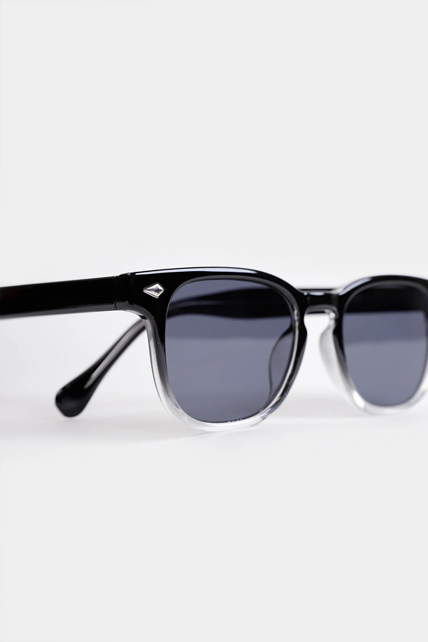 Two-Toned Framed Sunglasses - Cougar Clothing