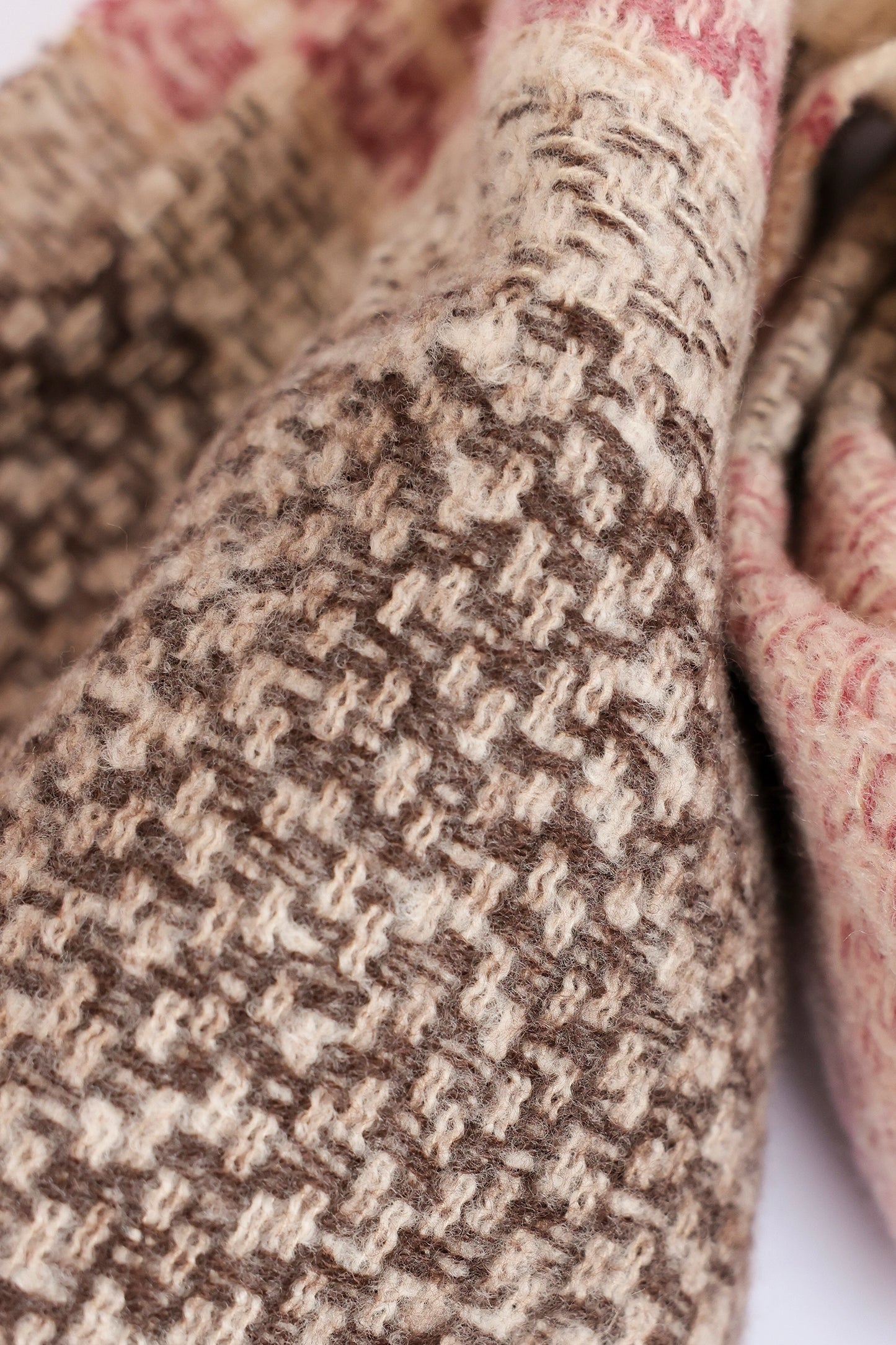 Patterned Knitted Shawl - Cougar Clothing