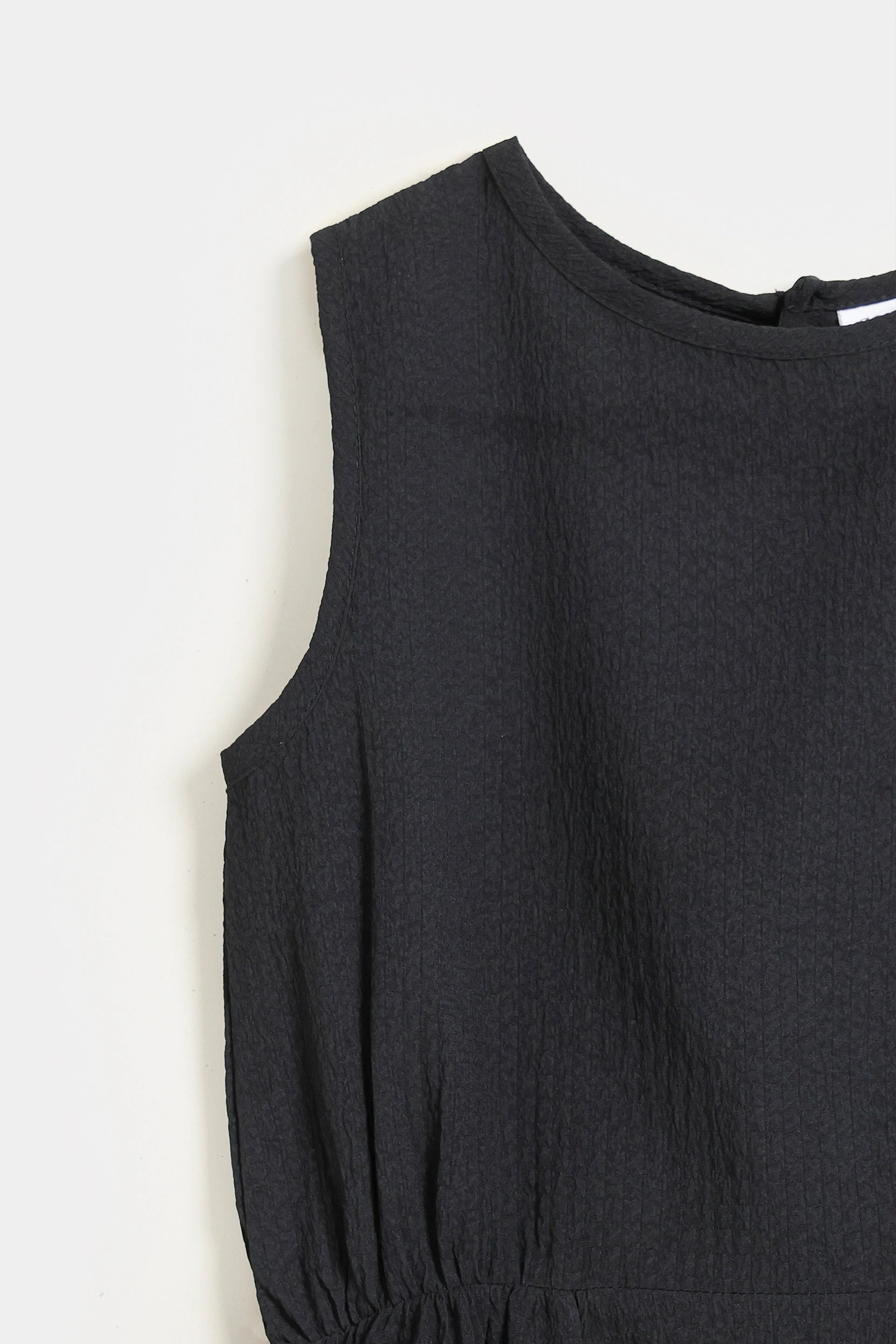 Sleeveless Textured Top - Cougar Clothing