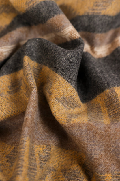 Knitted Shawl - Cougar Clothing