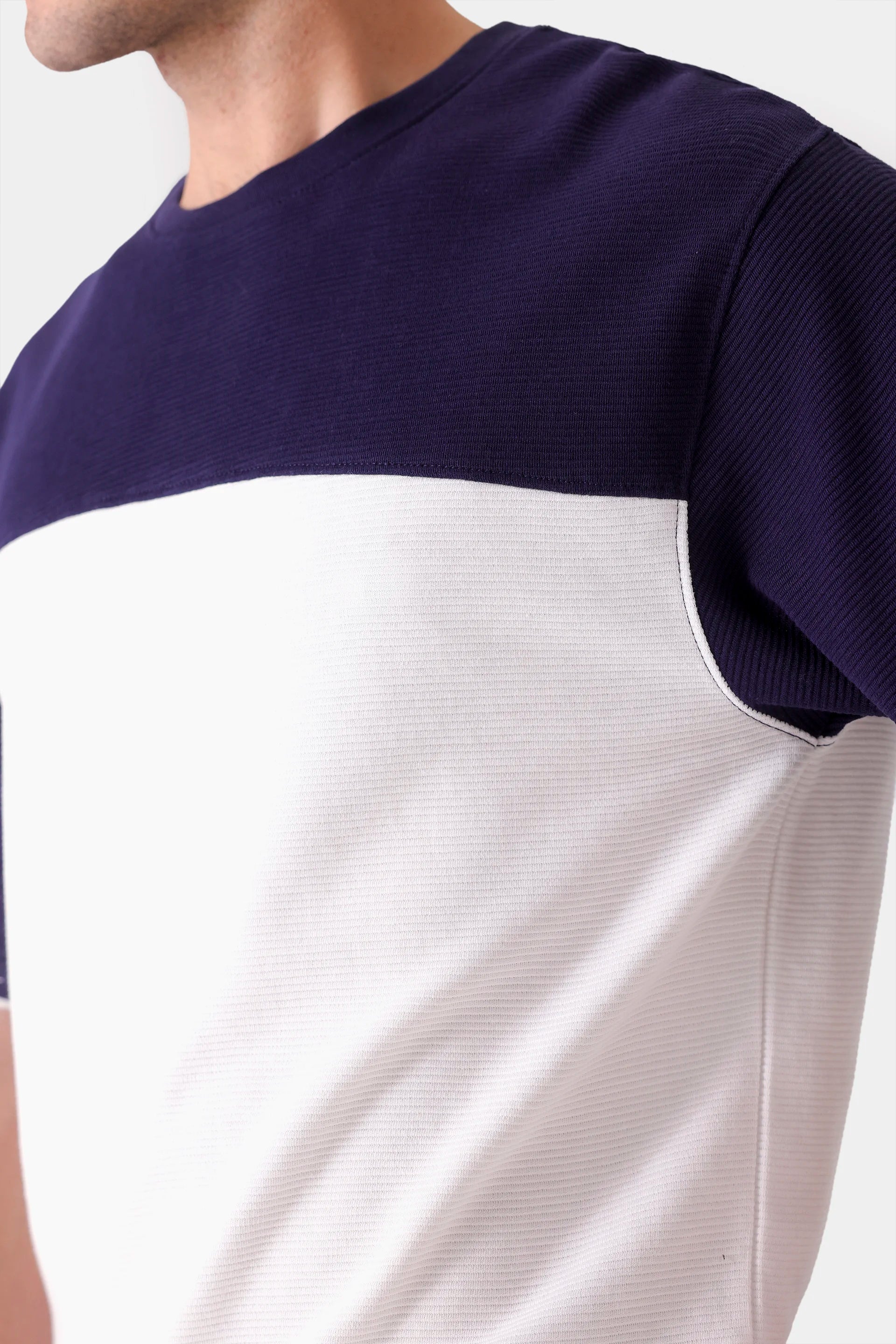 Relaxed Contrast Paneled T-Shirt - Cougar Clothing