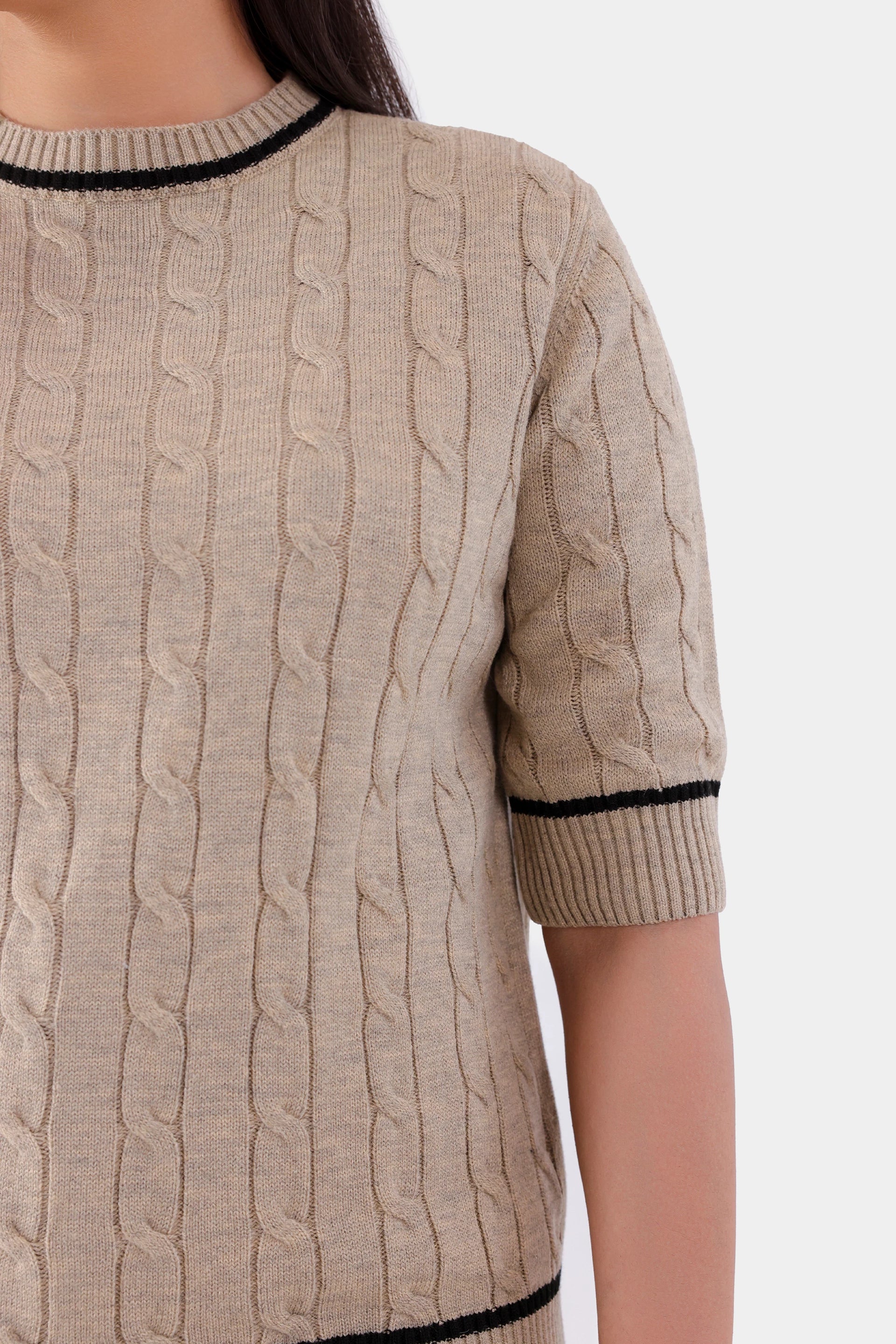 Short Sleeved Knit Sweater - Cougar Clothing