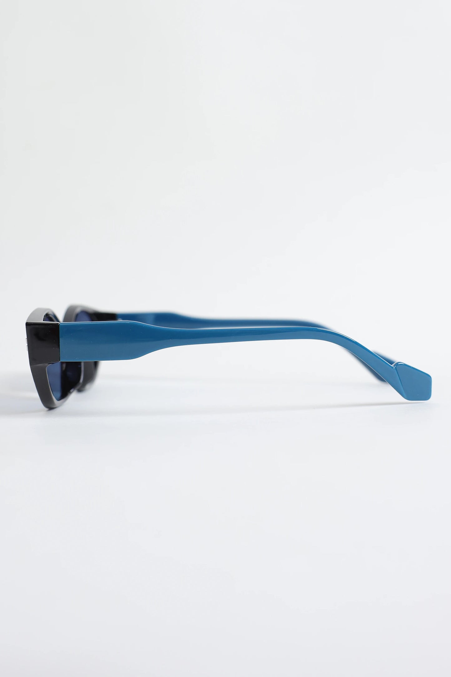 Geometric Sunglasses - Cougar Clothing
