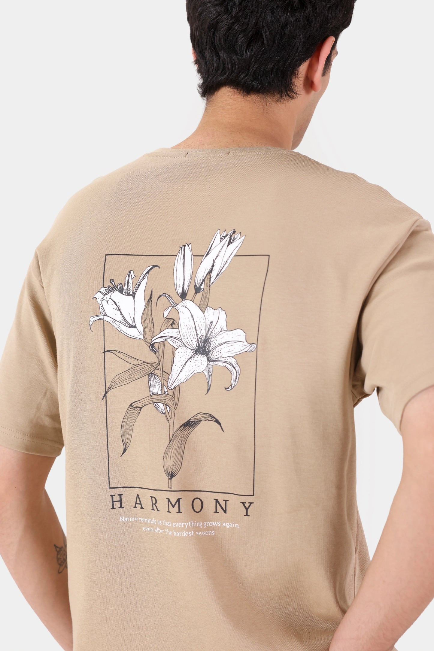 Relaxed Graphic T-Shirt - Cougar Clothing