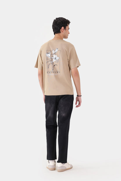 Relaxed Graphic T-Shirt - Cougar Clothing