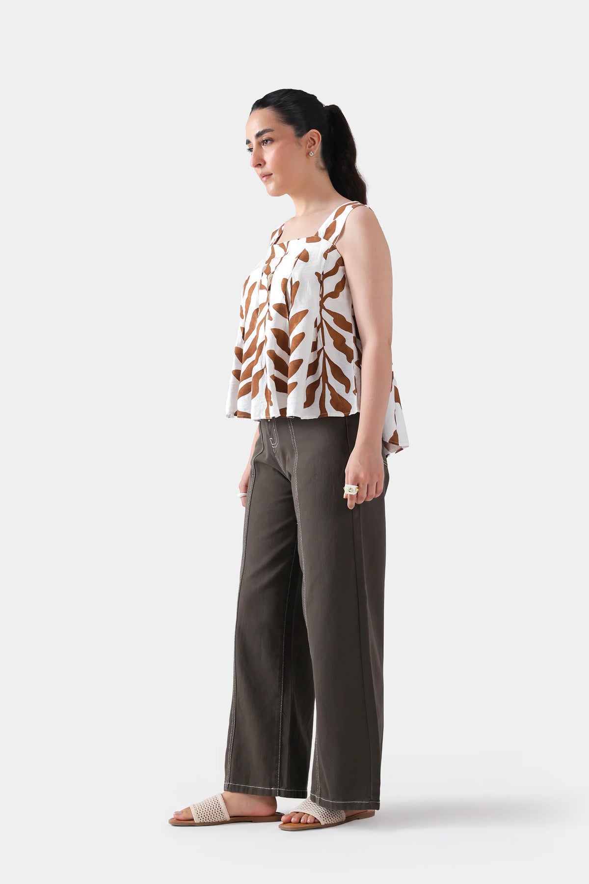 Sleeveless Pleated Top - Cougar Clothing