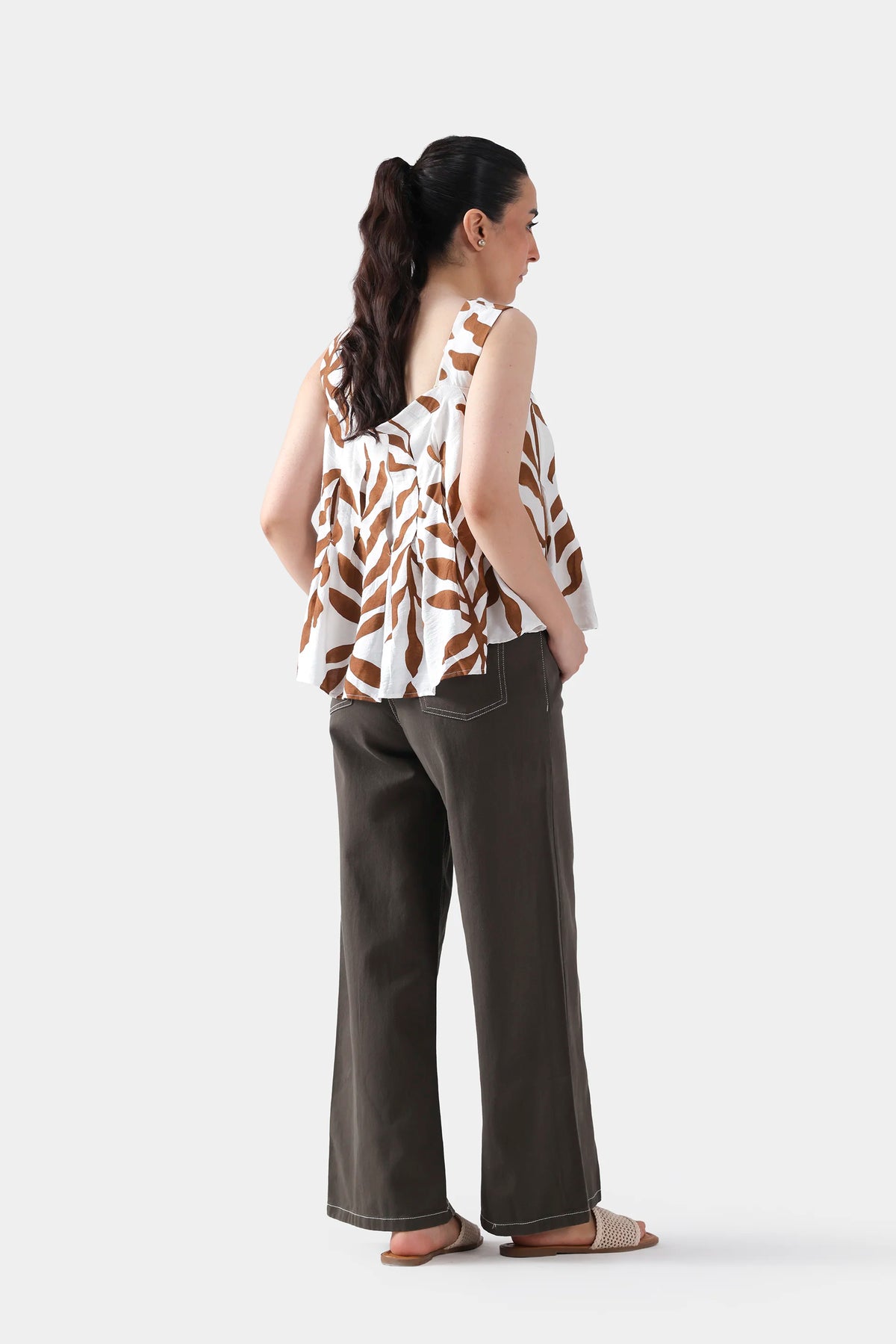 Sleeveless Pleated Top - Cougar Clothing
