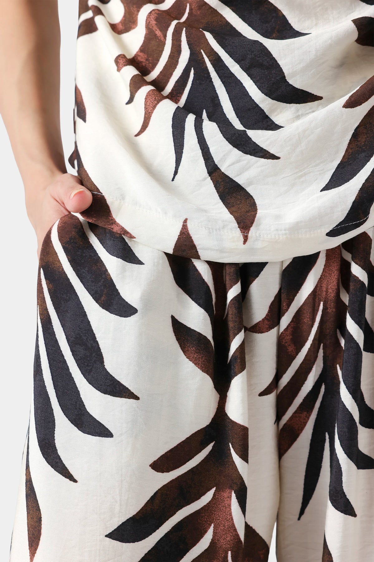 Printed Balloon Pants - Cougar Clothing