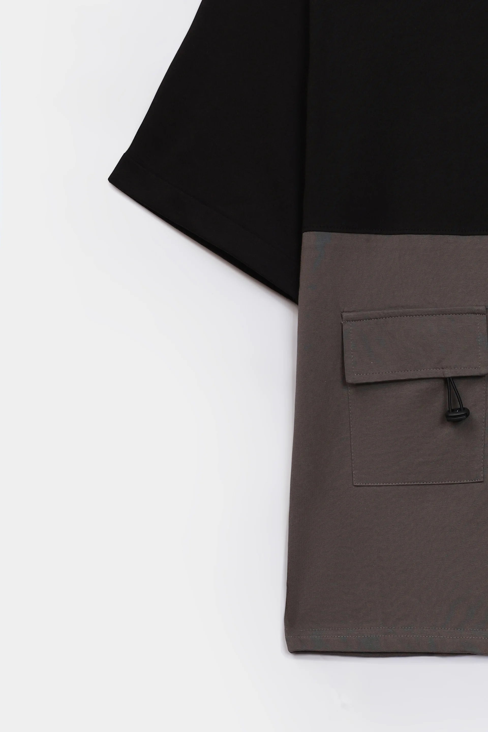 Oversized T-Shirt With Flap Pockets - Cougar Clothing