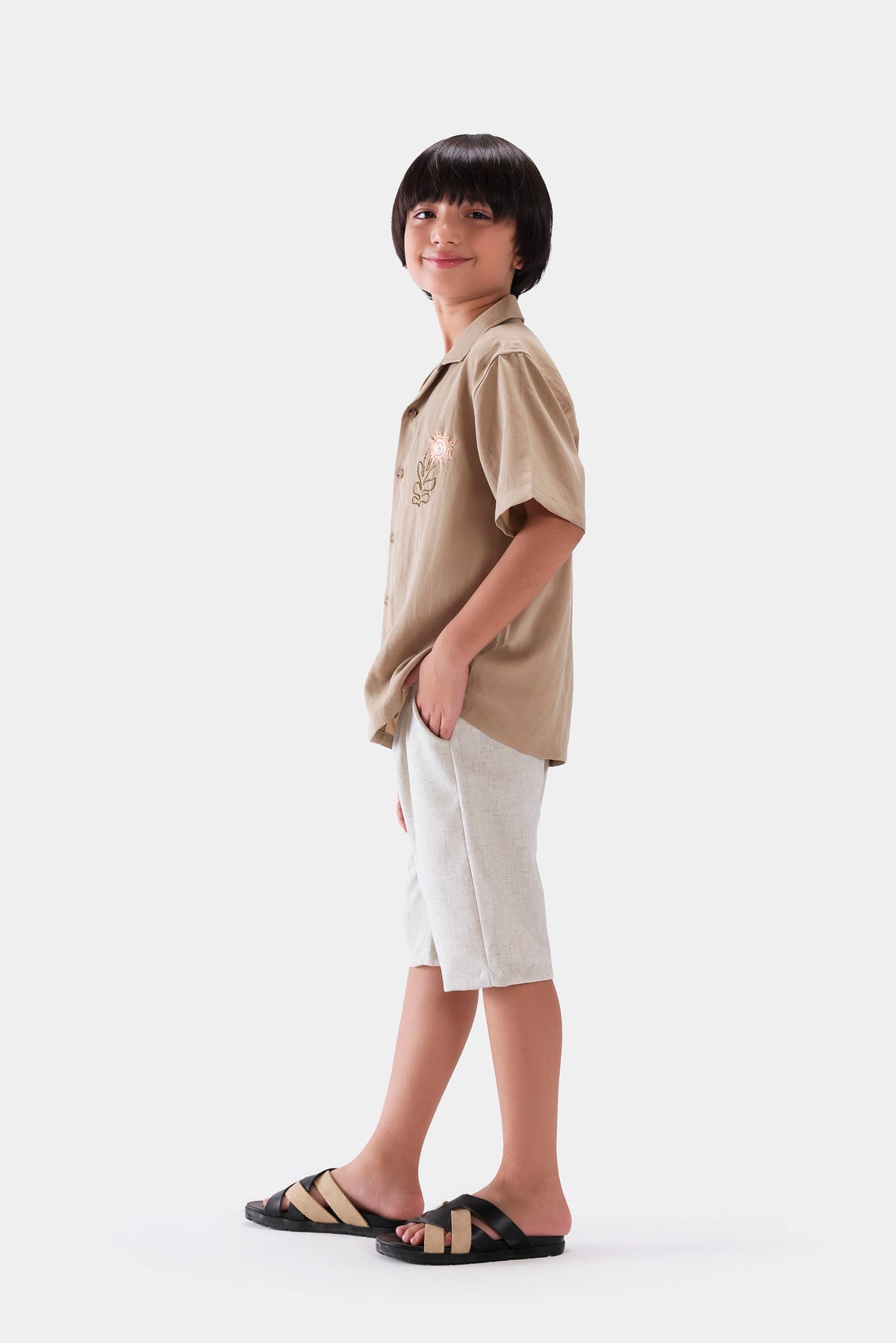 Embroidered Resort Shirt - Cougar Clothing