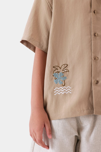Embroidered Resort Shirt - Cougar Clothing