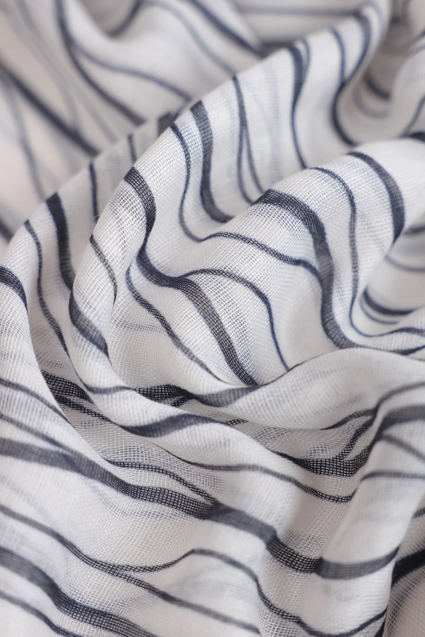 Wavy Pattern Printed Scarf - Cougar Clothing