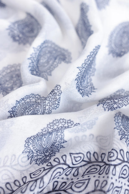 Contrast Paisley Print Scarf - Cougar Clothing