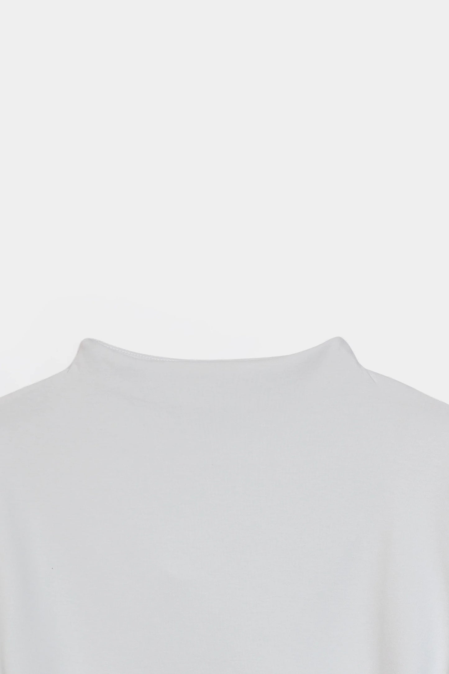 T-Shirt With Tie-Detail - Cougar Clothing