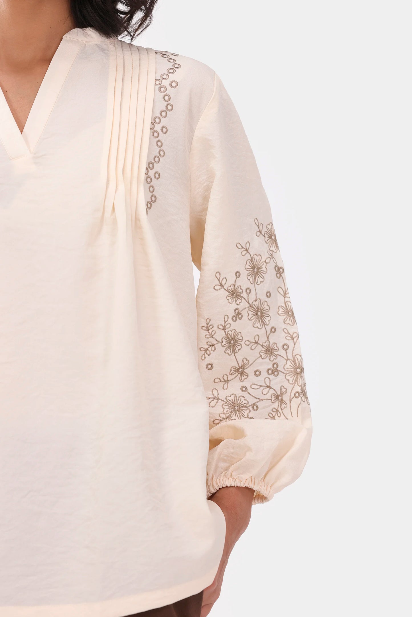 Embroidered Balloon Sleeve Blouse - Cougar Clothing