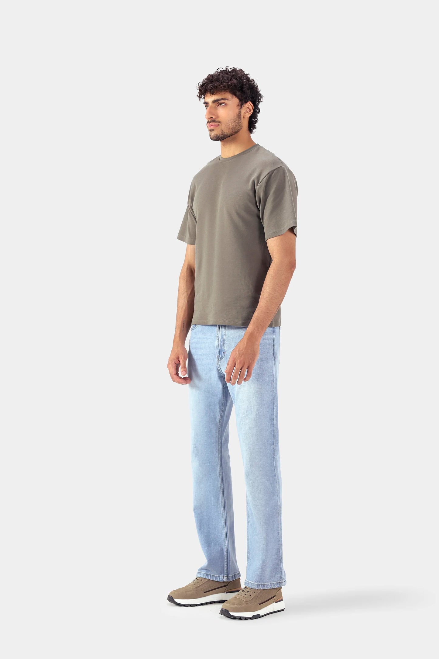 Basic Relaxed T-Shirt - Cougar Clothing