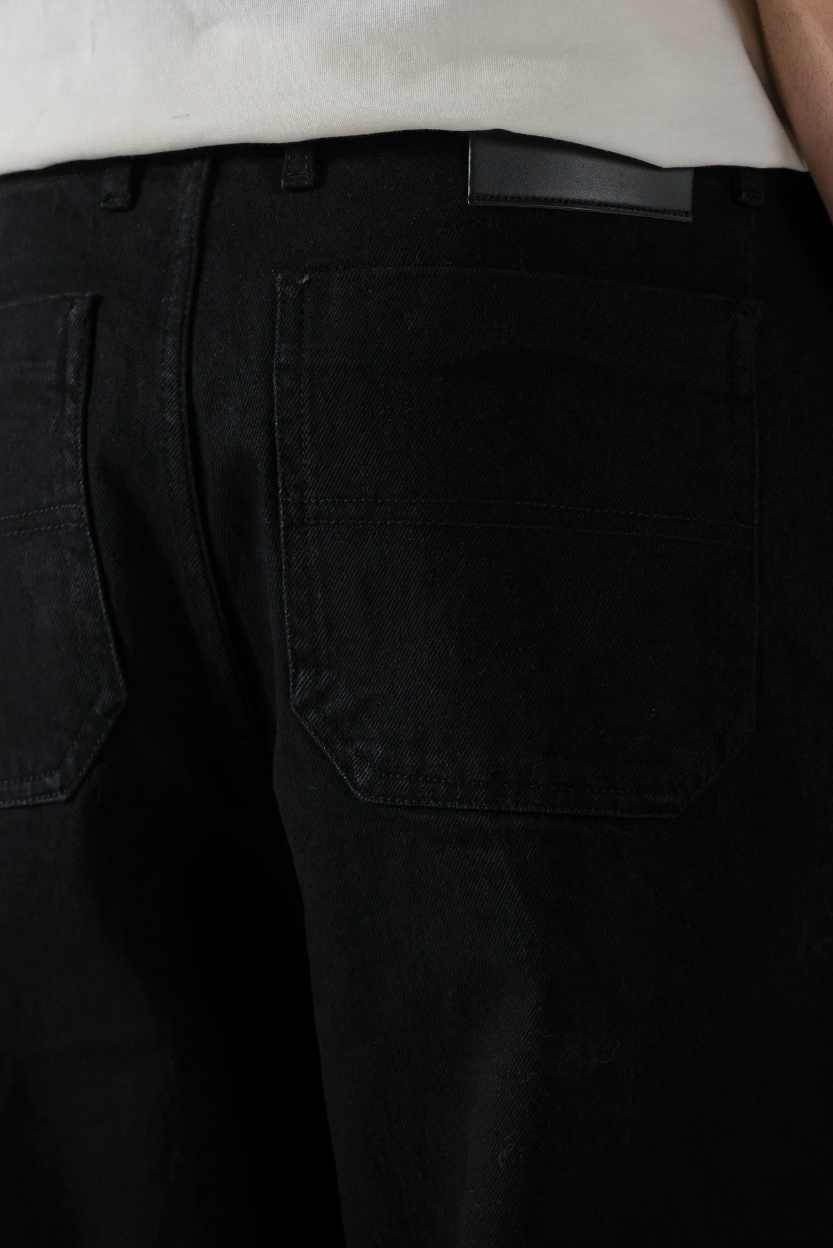 Loose Fit Paneled Jeans - Cougar Clothing
