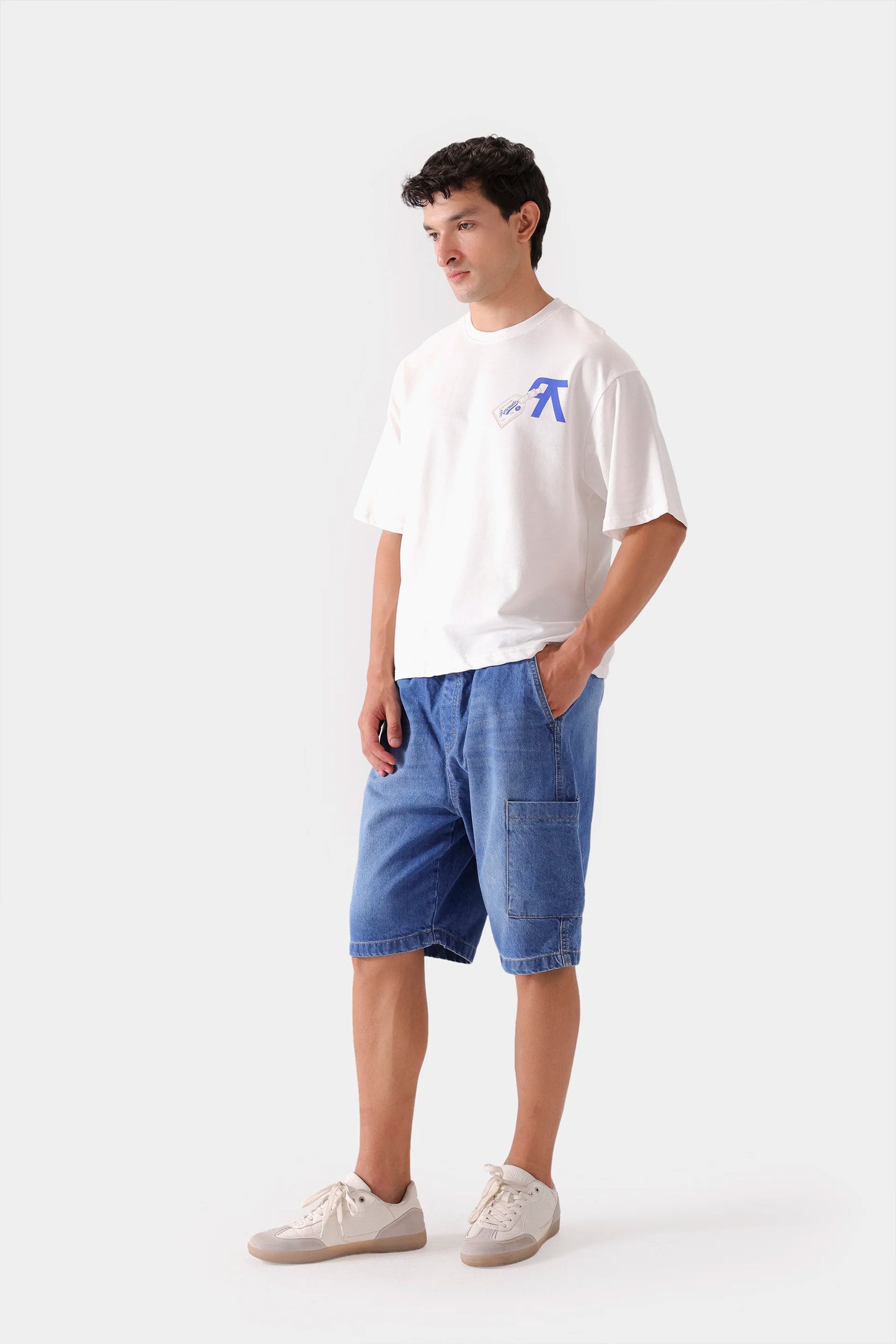 Boxy Graphic T-Shirt - Cougar Clothing