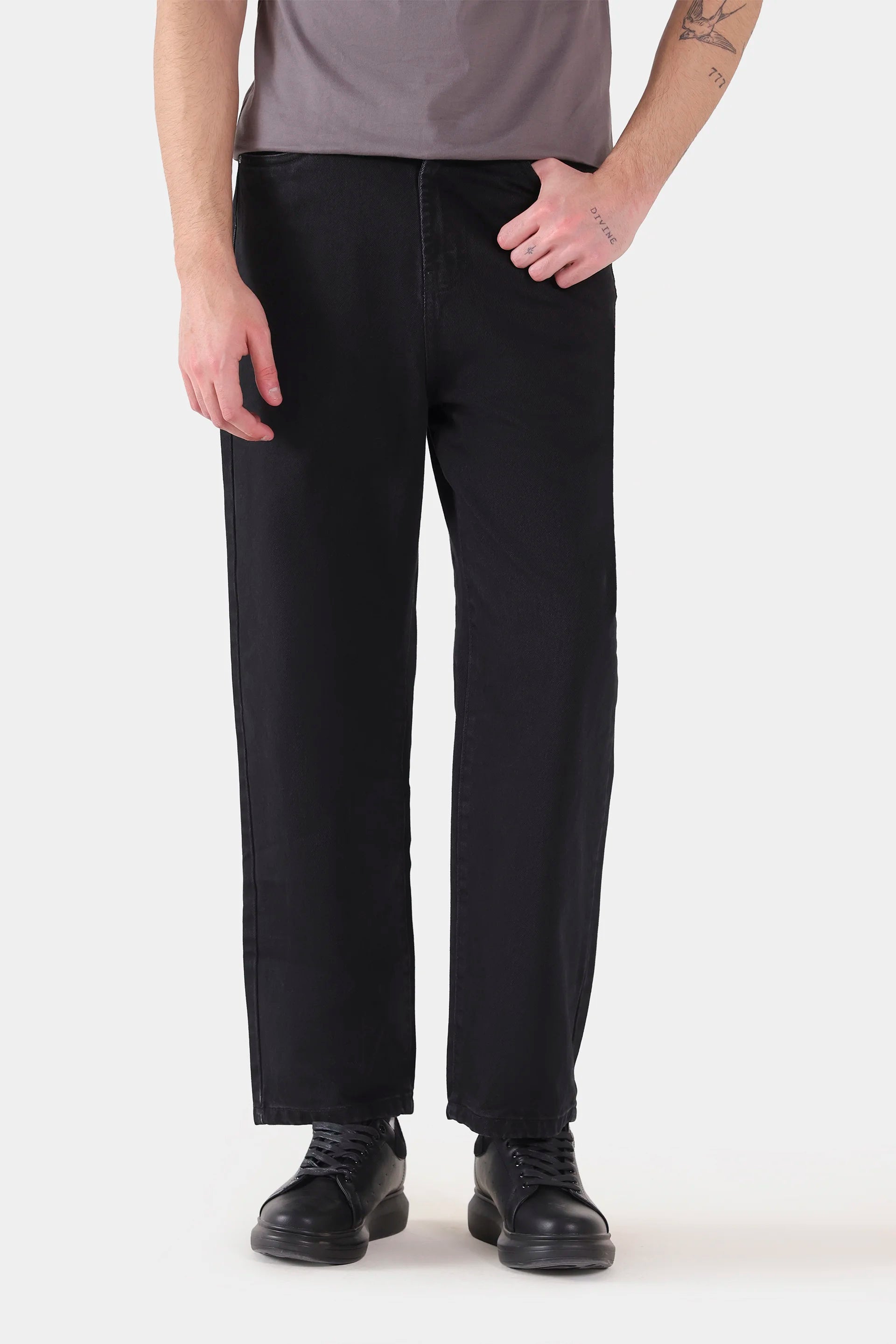Baggy Fit Jeans - Cougar Clothing