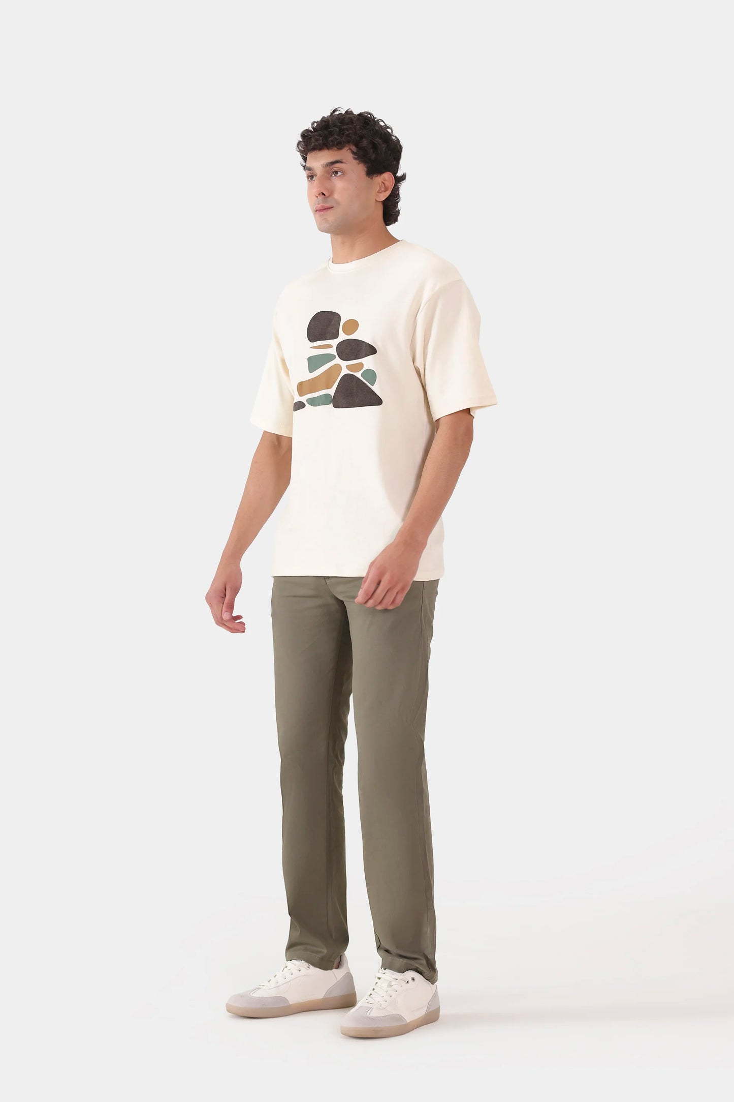 Relaxed Graphic T-Shirt - Cougar Clothing