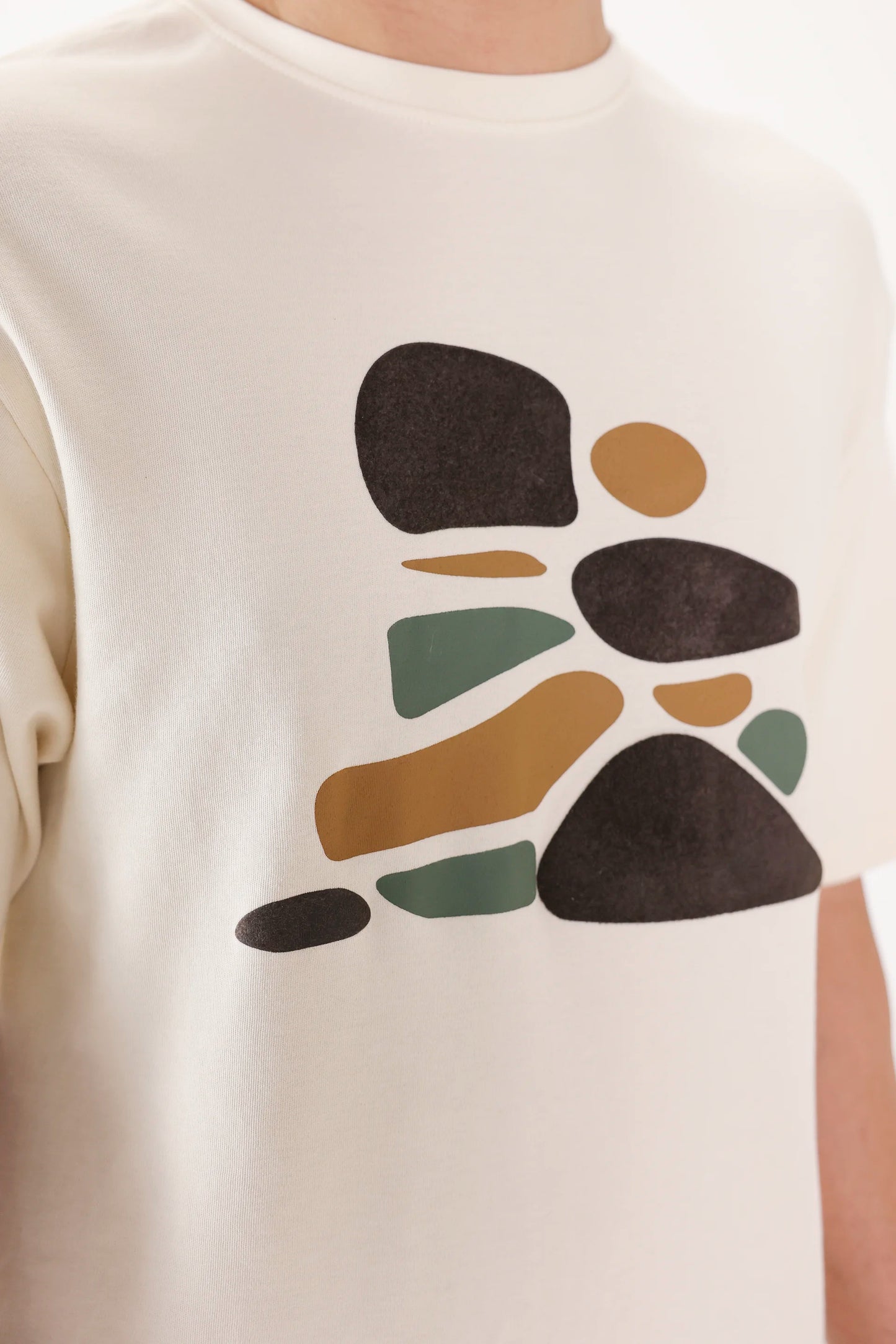 Relaxed Graphic T-Shirt - Cougar Clothing