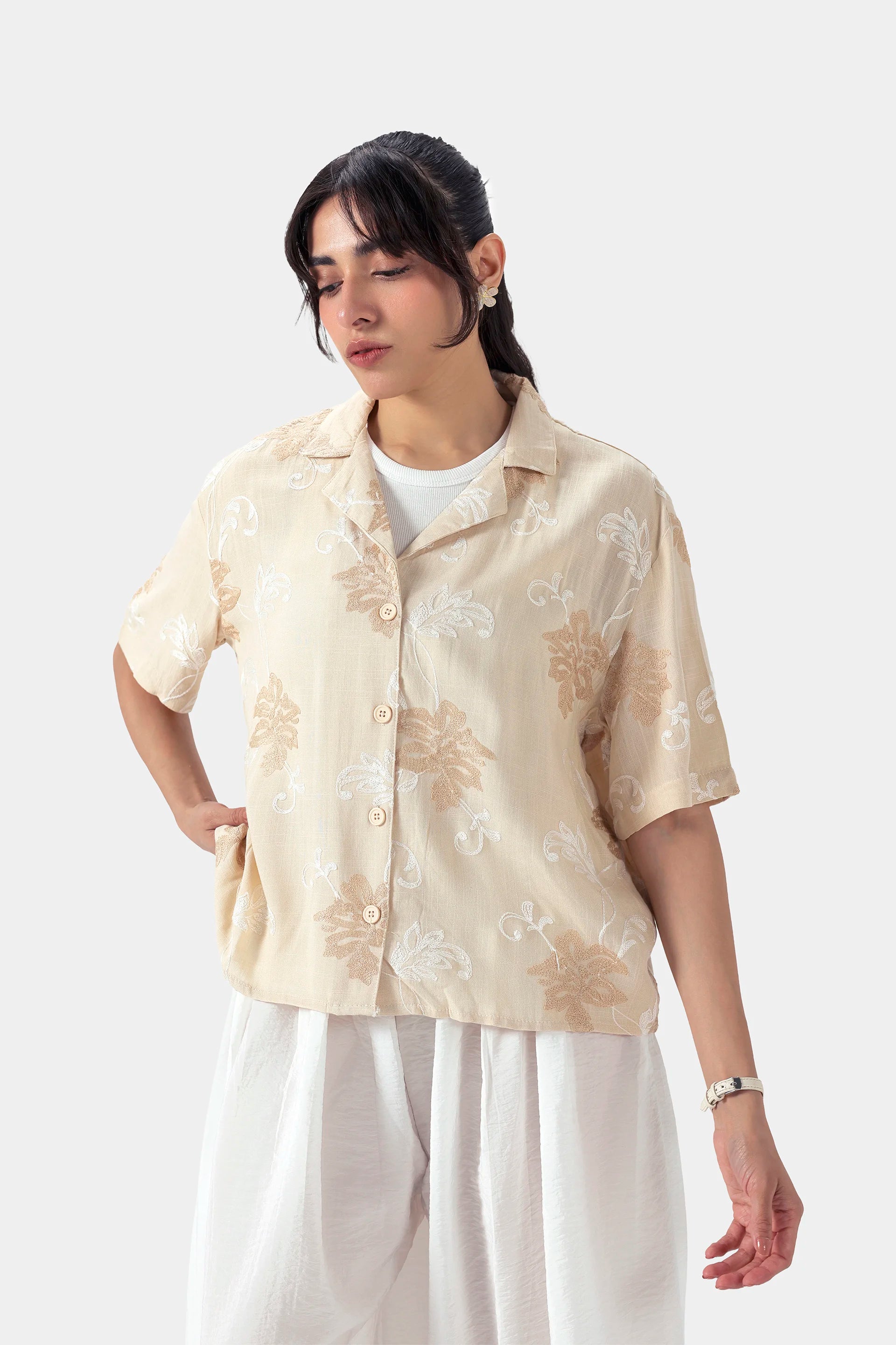 Schiffli Embroidered Resort Shirt - Cougar Clothing