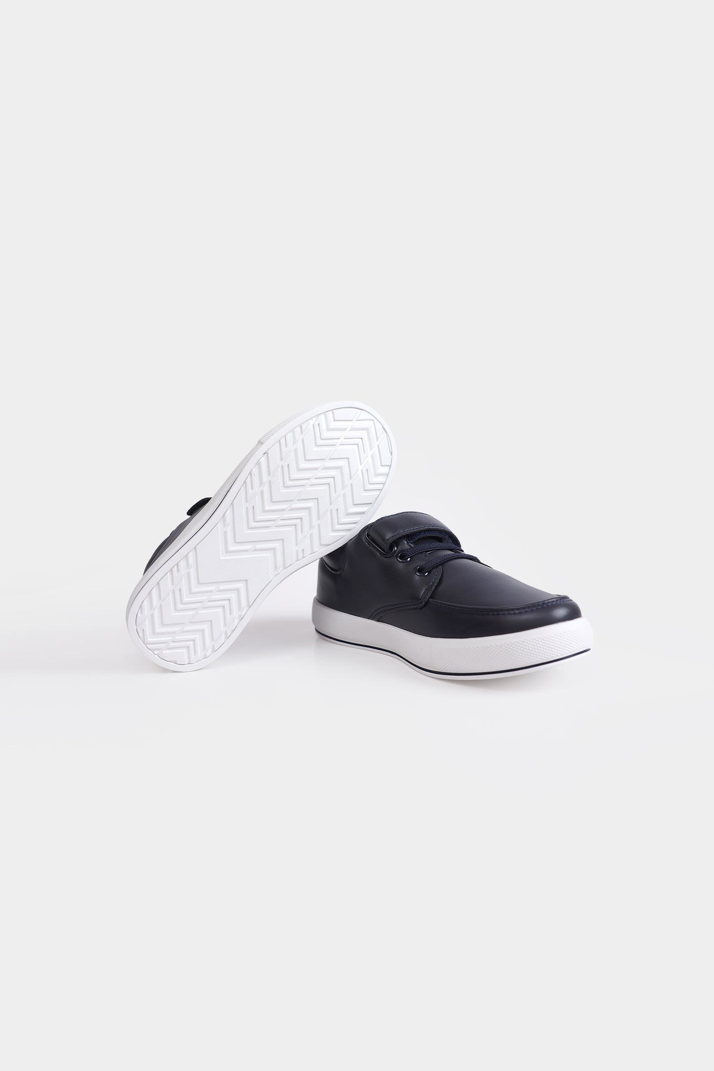 Velcro Sneakers - Cougar Clothing