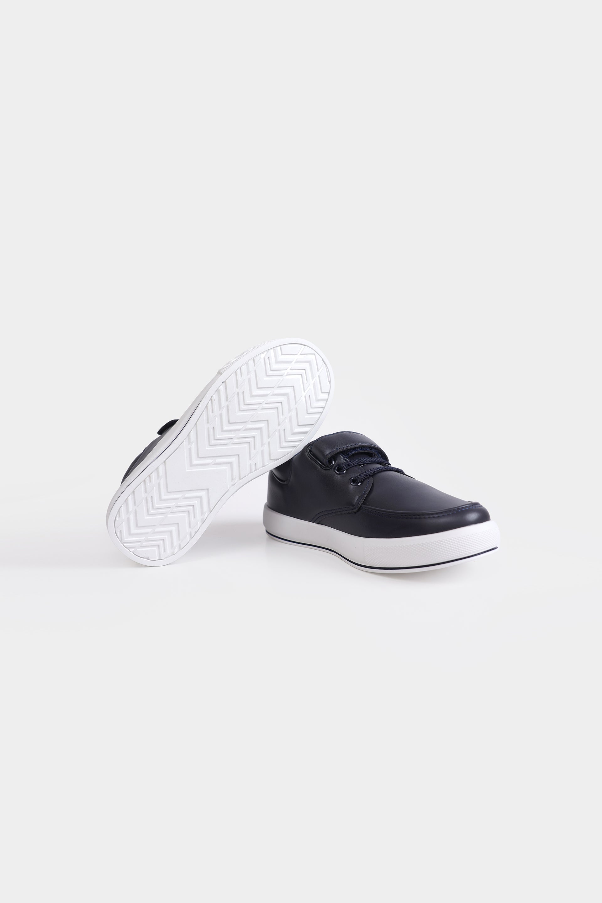 Velcro Sneakers - Cougar Clothing