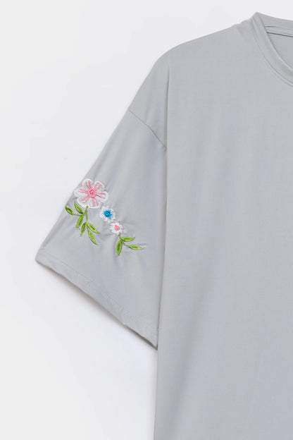 Oversized Embroidered T-Shirt - Cougar Clothing