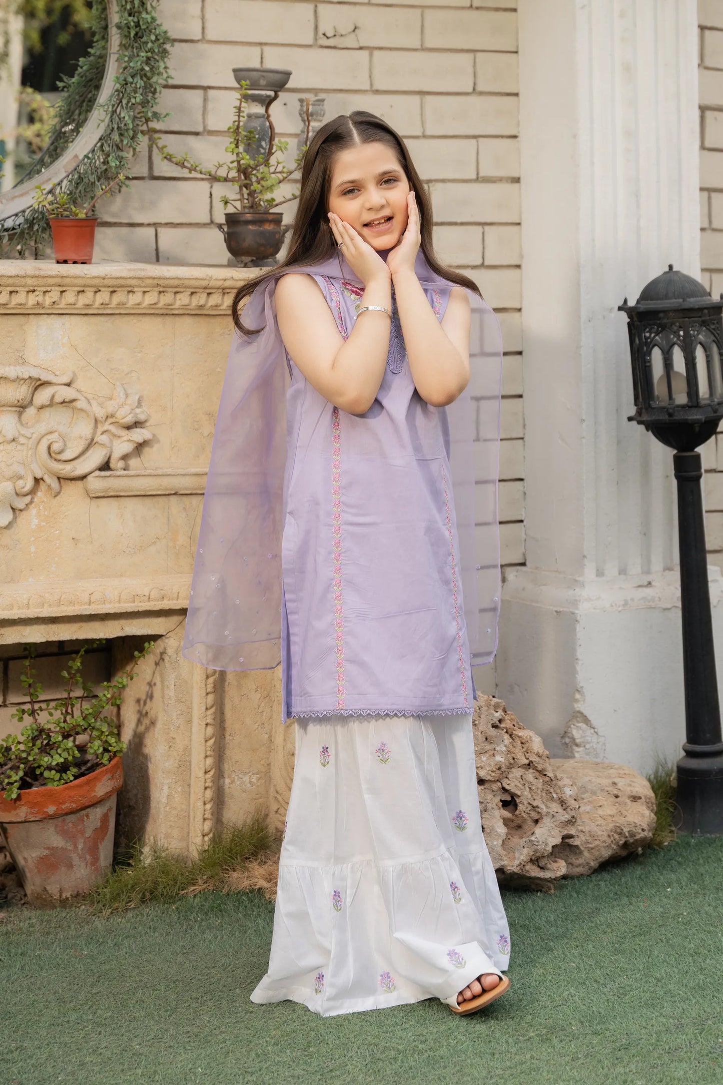 Embroidered Gharara Set - Cougar Clothing