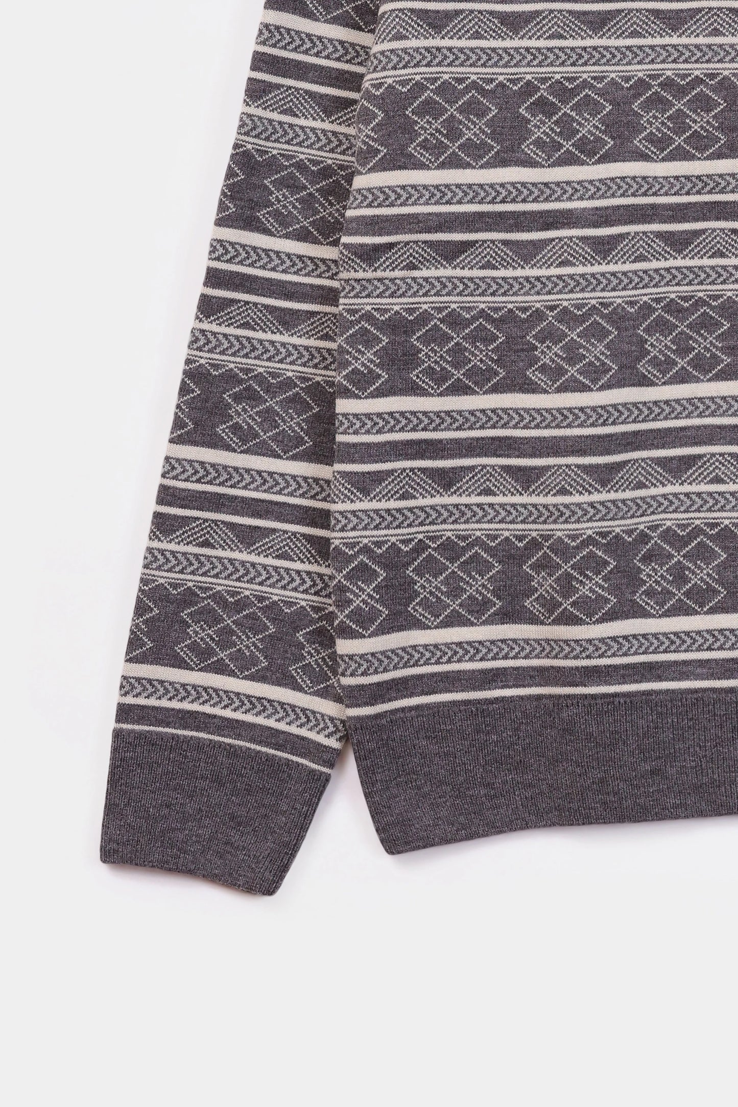 Jacquard Knit Sweater - Cougar Clothing