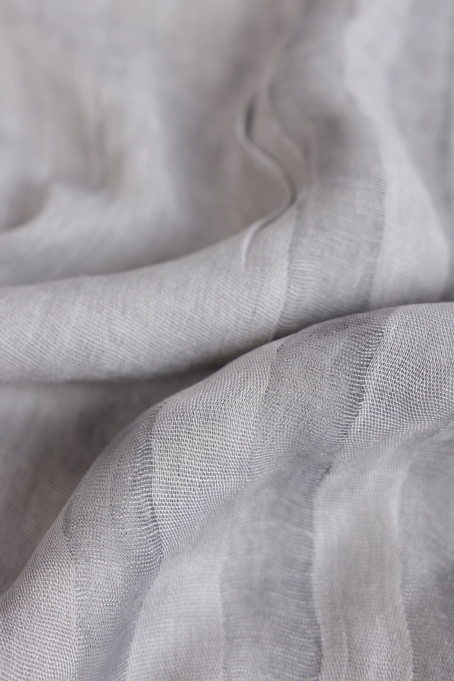 Textured Scarf With Frayed Edges - Cougar Clothing