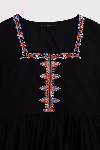Boho Embroidered Tunic - Cougar Clothing