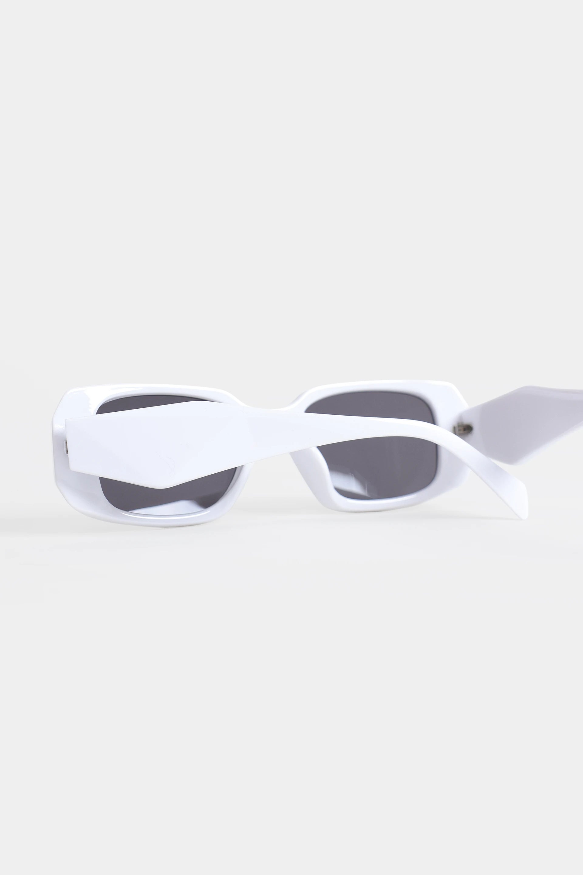 Thick Frame Sunglasses - Cougar Clothing