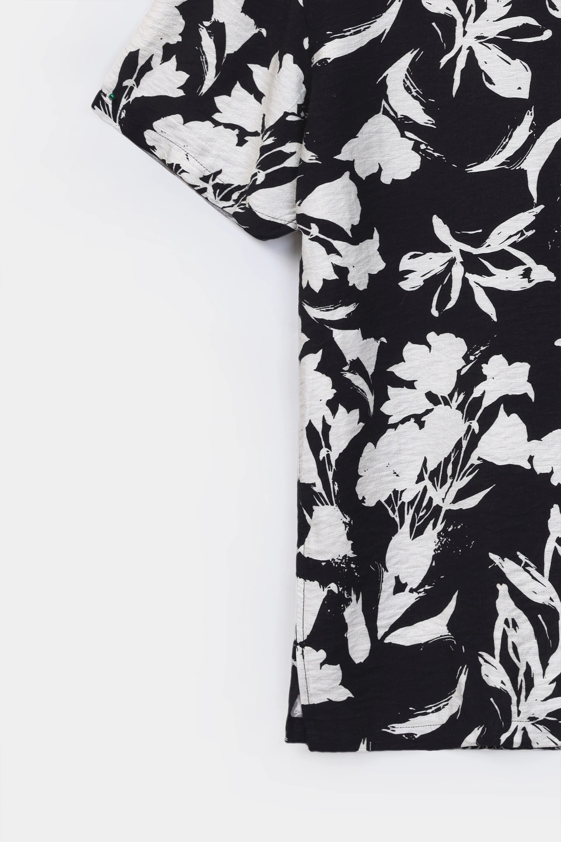 Resort Relaxed Shirt - Cougar Clothing