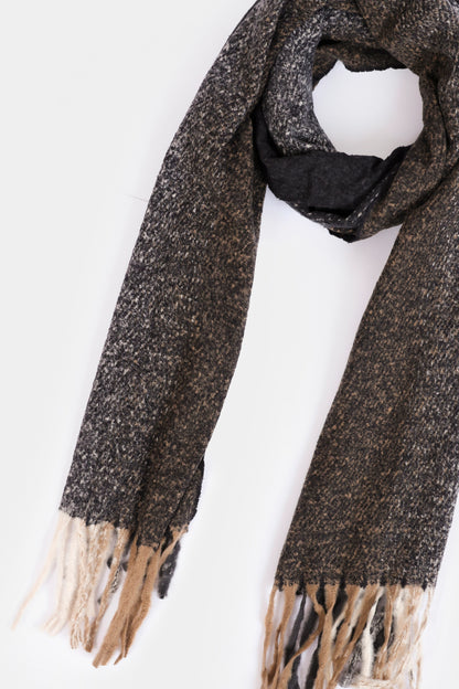 Knitted Shawl With Contrast Fringes - Cougar Clothing