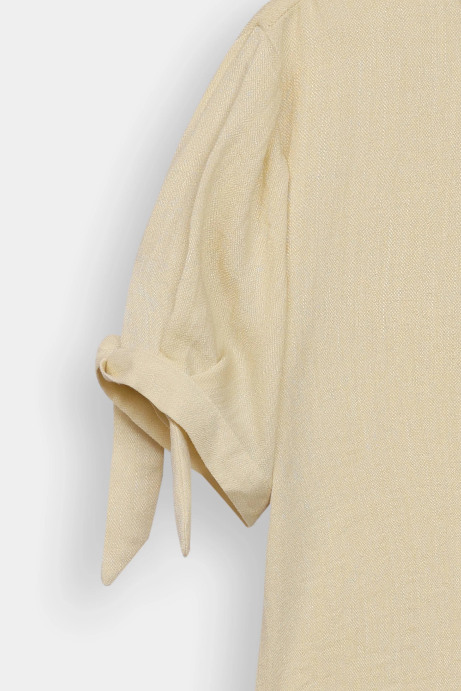 Short Sleeve Shirt With Tie-Detail - Cougar Clothing
