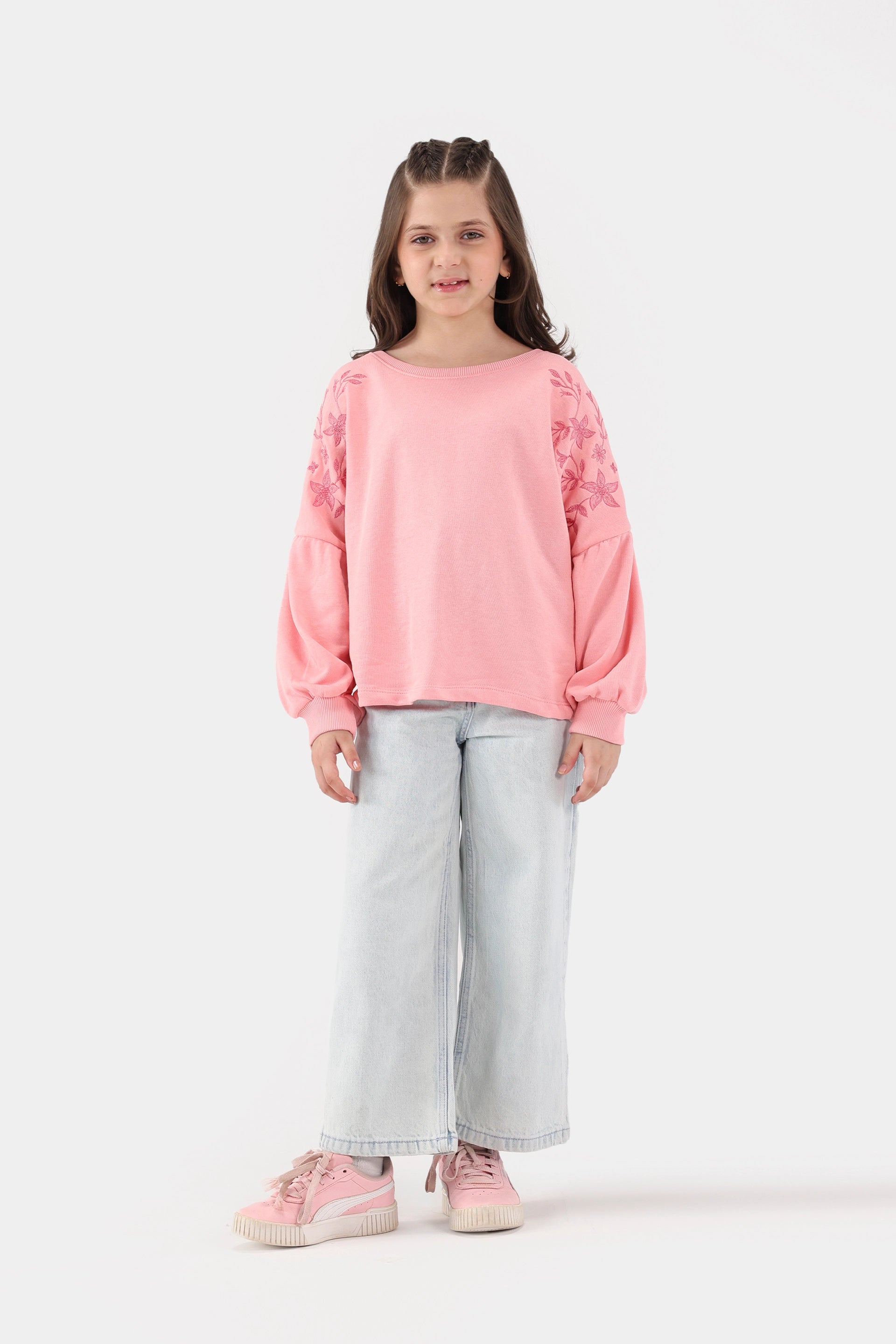 Balloon Sleeved Embroidered Sweatshirt - Cougar Clothing