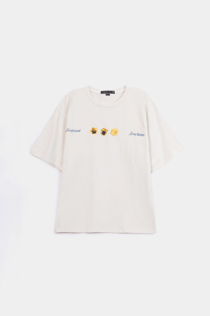 Relaxed Graphic T-Shirt - Cougar Clothing