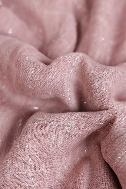 Breathable Shimmering Scarf - Cougar Clothing