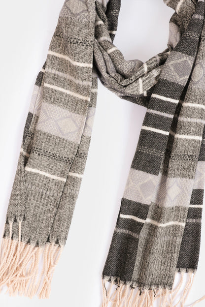 Knitted Shawl - Cougar Clothing